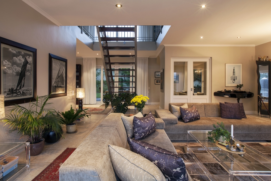 4 Bedroom Property for Sale in Kronenzicht Western Cape